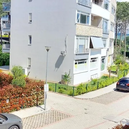 Ferienhaus Reina 3 Lalzi Bay Lura2